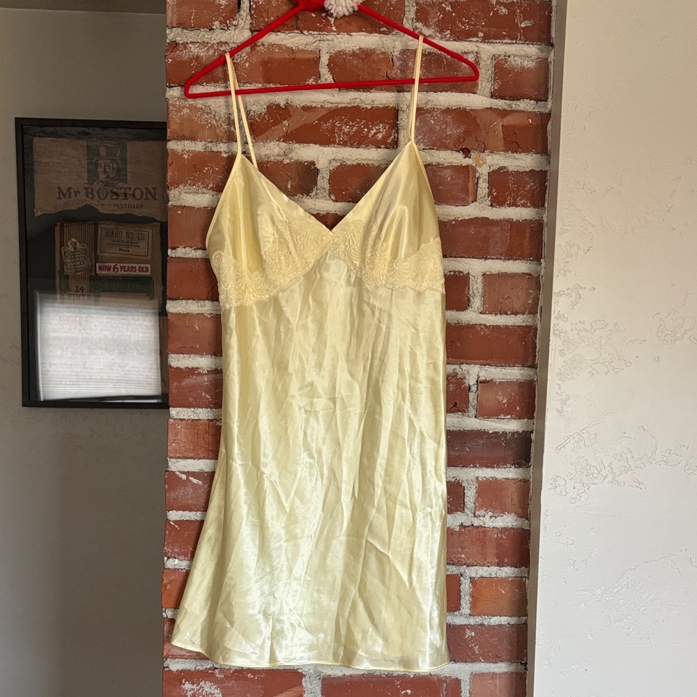 Jones New York butter yellow slip dress